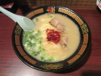 「ラーメン 基本/あっさり/ニンニクなし/青ネギ/超カタ」@一蘭 アトレ上野 山下口店の写真