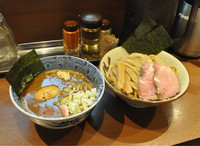 「[9/15のみの限定]特製濃厚ムッチャ海老味噌つけめん」@俺の麺 春道の写真