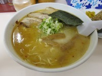 「とんしお(大盛)+チャーシューおにぎり」@らーめん五丈原 本店の写真