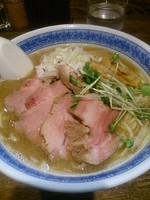 「ラーメン大盛り+肉増し」@燦燦斗の写真