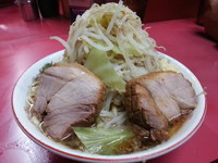 「ラーメン￥650（ニンニク・ヤサイちょいマシ）」@ラーメン二郎 大宮店の写真