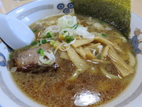 「ラーメン570円」@手打ラーメン 長八の写真