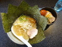 「ラーメン+チャーシュー丼(950円)」@麺処 八蔵の写真