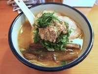 「みそ+チャーシュー1枚」@雨は、やさしくの写真