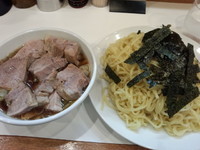 「チャーざる（大盛同料金）1,000円」@らぁめん ほりうち 新橋店の写真