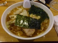 「ワンタンメン」@居酒屋 いずみの写真