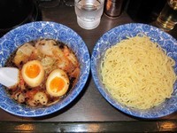 「肉ワンタンつけ麺580円＋麺中盛50円＋味玉80円」@肉厚わんたん麺と手作り焼売 ら麺亭 浅草支店の写真