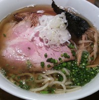 「【夜限定】極煮干（醤油）７５０円＋チャーシュー１枚１００円」@喜元門 水戸笠原店の写真