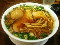 「中華そば 650円+味玉100円」@麺や 太華の写真