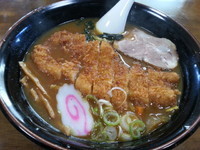 「カツカレーラーメン780円」@太田食堂の写真