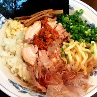 「まぜそば（並250g：ニンニク，脂）」@麺屋 天海の写真