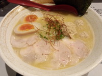 「特製濃厚鶏白湯そば(950)＋たまごかけごはん(180)」@濃厚鶏そば めん屋 高樹の写真