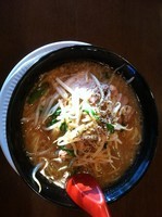 「たっぷり豚もやし拉麺」@拉麺 秦秦 高浜店の写真