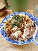 「油そば　中（600円）　ニンニクしょうが」@らーめん きじとらの写真
