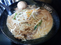 「味玉味噌ラーメン(850)＋無料大盛＋無料ライス」@麺処 くるり 高田馬場店の写真