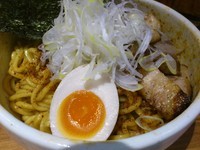 「レッドチリ汁なし　肉増し　￥850」@汁なし破顔の写真