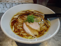 「『会津地鶏の醤油ラーメン(￥700)』」@ラーメン屋 ガイ・キッチン（仮）の写真