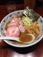 「中華そば➕チャーシュー➕麵固め」@煮干中華そば 鈴蘭 新宿店の写真