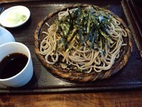 「田舎そば700円+海苔100円+大盛200円」@蕎麦切り 翁の写真