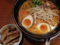 「手作りメンマ味付け玉子辛味噌ラーメン」@とんこつラーメン博多風龍 新宿東口店の写真