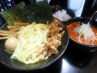 「特製辛みそつけそば（大）＋半ライス」@麺処 くるり 高田馬場店の写真