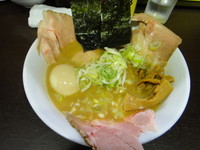 「一歩らぁめん・醤油・並＋チャーシュー」@らぁ麺 一歩の写真