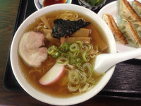 「ラーメン400円＋餃子」@中華   お食事処   つだやの写真