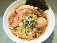 「中華そば（大盛）￥680円（＋100円）味玉サービスCP」@中華蕎麦 瑞山（ZUIZAN）の写真