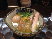 「純鷄そば700円、味玉100円」@特級鶏蕎麦 龍介の写真