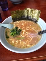 「ラーメン中盛」@本牧家 本店の写真