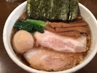 「特脇醤油らーめん（大盛）」@らーめん 美学屋の写真