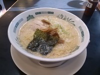 「とんこつラーメン　大盛」@日高屋 巣鴨北口店の写真
