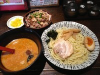 「つけ麺【味噌】+チャーシュー丼、750円+150円」@大泉らーめんの写真