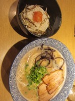 「九州博多とんこつＶｅｒ＋ジャコ明太ごはん」@麺屋 一燈の写真