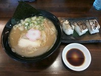 「中華そば＋鯖寿司（あぶり）」@和歌山中華蕎麦がむしゃらの写真