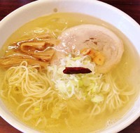 「しおらーめん700円」@らーめんキズナの写真