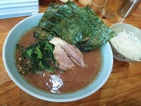 「朝ラー（薄め）￥500+半ライス￥0」@横浜ラーメン 武蔵家 大井町店の写真