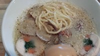 「十三食限定　豆乳あさりラーメン　あさり＋豆乳　900円」@くそオヤジ最後のひとふりの写真