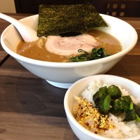 「豚骨醤油らーめん(¥600)」@hama24の写真