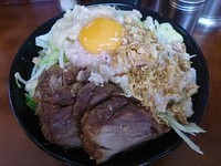 「ぶた小ラーメン 汁なし アブラ ニンニク少し」@ラーメン二郎 めじろ台法政大学前店の写真