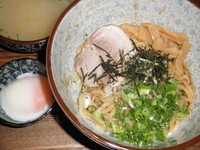 「和風まぜそば+温泉玉子 「700円+100円」」@まぜそば 凜々亭 越谷分店の写真