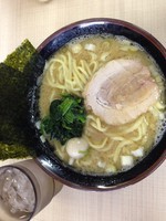 「醤油ラーメン」@逗子家の写真