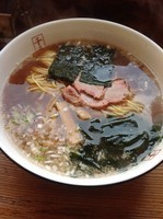 「しょうゆラーメン(中盛り)」@千寿の写真