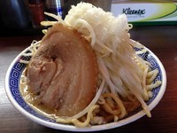 「ふじ麺（ニンニク、野菜少しマシ）」@山勝角ふじ 京成大久保店の写真