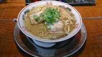 「背油煮干しラーメン」@NIKU×NIBO さいころ 立川店の写真