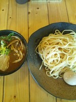 「濃厚魚介つけ麺（味玉トッピング）」@つけ麺本丸 東海市店の写真