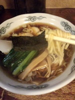 「醤油らーめん680円」@麺・酒処 ぶらりの写真