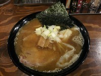 「煮干しらーめん」@ど煮干らーめん 魚之助の写真