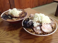 「チャーシューメン　大盛り　薬味増し」@梅乃家の写真