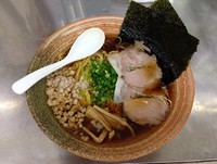 「【9月土曜日】鶏と秋刀魚煮干し出汁（醤油）880円」@覆麺 智の写真